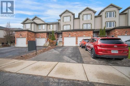 284 Sophia Crescent, Kitchener, ON - Outdoor With Facade