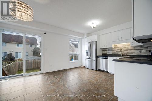 284 Sophia Crescent, Kitchener, ON - Indoor Photo Showing Kitchen With Double Sink