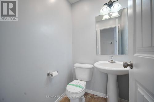 284 Sophia Crescent, Kitchener, ON - Indoor Photo Showing Bathroom