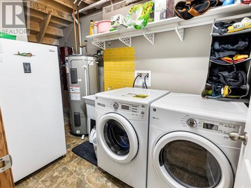 17 Skookum Drive, Whitehorse, YT - Indoor Photo Showing Laundry Room