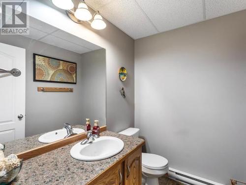 17 Skookum Drive, Whitehorse, YT - Indoor Photo Showing Bathroom