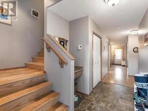 17 Skookum Drive, Whitehorse, YT - Indoor Photo Showing Other Room