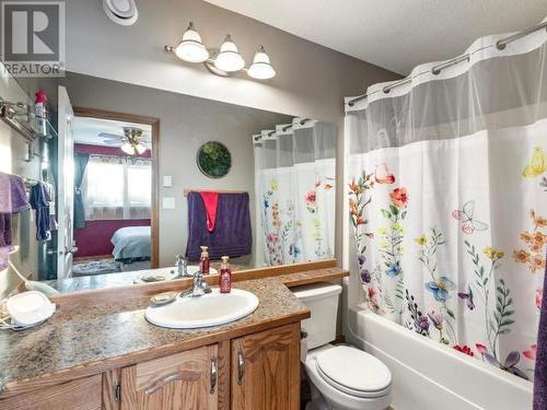 17 Skookum Drive, Whitehorse, YT - Indoor Photo Showing Bathroom