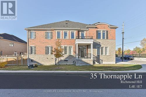 35 Thornapple Lane, Richmond Hill, ON - Outdoor