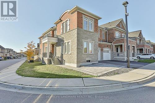 35 Thornapple Lane, Richmond Hill, ON - Outdoor With Facade