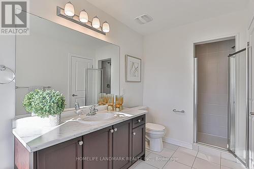 35 Thornapple Lane, Richmond Hill, ON - Indoor Photo Showing Bathroom