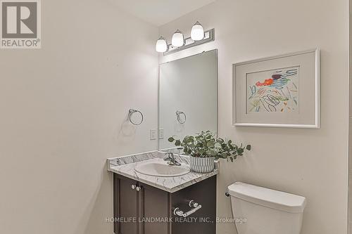 35 Thornapple Lane, Richmond Hill, ON - Indoor Photo Showing Bathroom