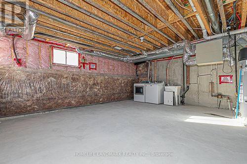 35 Thornapple Lane, Richmond Hill, ON - Indoor Photo Showing Basement