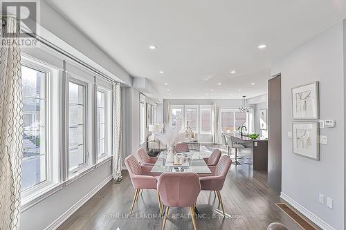 35 Thornapple Lane, Richmond Hill, ON - Indoor Photo Showing Dining Room