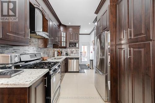 310 Silverthorn Avenue, Toronto, ON - Indoor Photo Showing Kitchen With Upgraded Kitchen