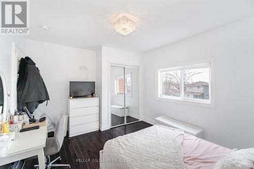 310 Silverthorn Avenue, Toronto, ON - Indoor Photo Showing Bedroom