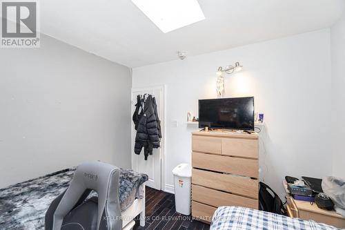 310 Silverthorn Avenue, Toronto, ON - Indoor Photo Showing Bedroom