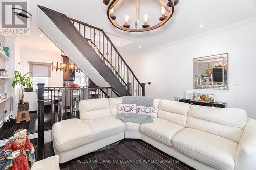 310 Silverthorn Avenue, Toronto, ON - Indoor Photo Showing Living Room