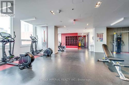 515 - 318 Richmond Street W, Toronto, ON - Indoor Photo Showing Gym Room