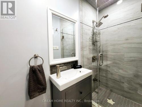 273 Davisville Avenue, Toronto, ON - Indoor Photo Showing Bathroom