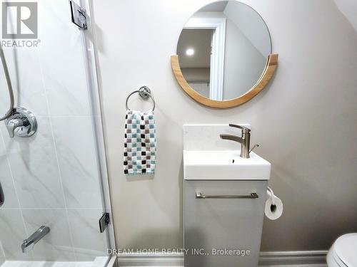 273 Davisville Avenue, Toronto, ON - Indoor Photo Showing Bathroom