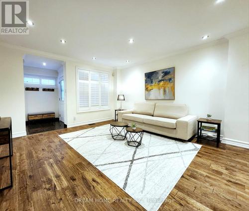 273 Davisville Avenue, Toronto, ON - Indoor Photo Showing Living Room