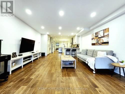 273 Davisville Avenue, Toronto, ON - Indoor Photo Showing Living Room