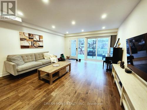 273 Davisville Avenue, Toronto, ON - Indoor Photo Showing Living Room