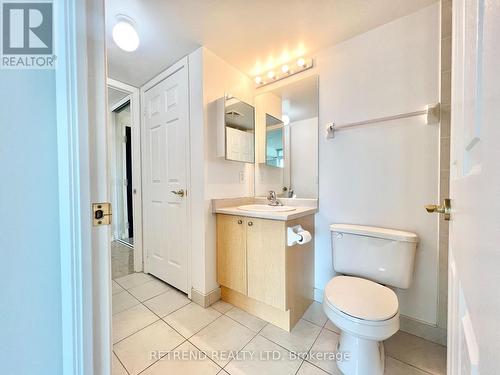 3001 - 30 Grand Trunk Crescent, Toronto, ON - Indoor Photo Showing Bathroom