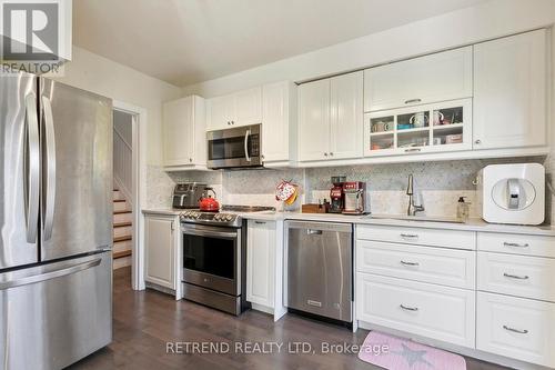 58 Broadpath Road, Toronto, ON - Indoor Photo Showing Kitchen