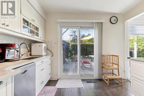 58 Broadpath Road, Toronto, ON - Indoor Photo Showing Kitchen