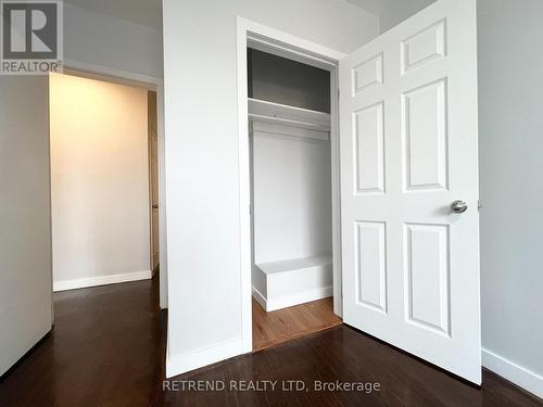 2F & 3F - 544 Eglinton Avenue W, Toronto, ON - Indoor Photo Showing Other Room