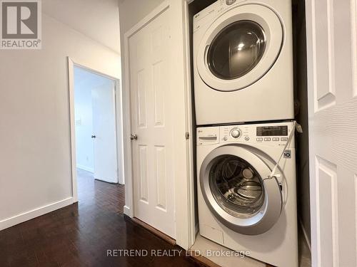 2F & 3F - 544 Eglinton Avenue W, Toronto, ON - Indoor Photo Showing Laundry Room