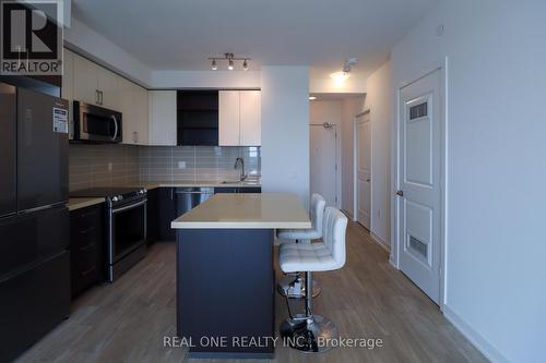 1006 - 4699 Glen Erin Drive, Mississauga, ON - Indoor Photo Showing Kitchen With Upgraded Kitchen