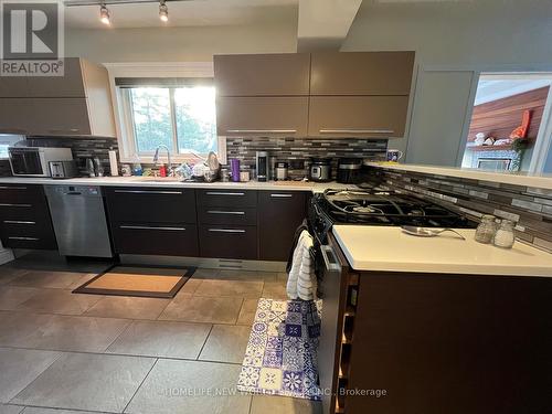 374 Wharncliffe Road N, London, ON - Indoor Photo Showing Kitchen