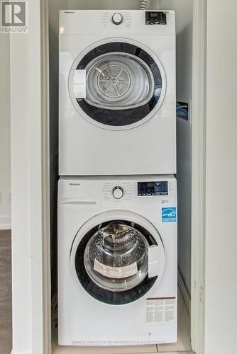 3703 - 898 Portage Parkway, Vaughan, ON - Indoor Photo Showing Laundry Room