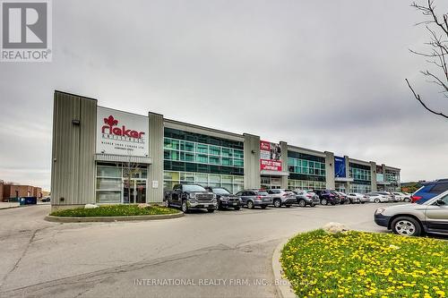 3703 - 898 Portage Parkway, Vaughan, ON - Outdoor