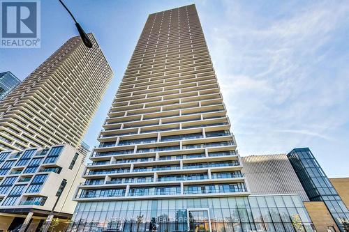 3703 - 898 Portage Parkway, Vaughan, ON - Outdoor With Balcony With Facade