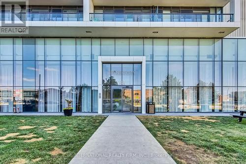 3703 - 898 Portage Parkway, Vaughan, ON - Outdoor With Balcony