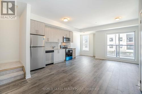 03 - 3429 Ridgeway Drive, Mississauga, ON - Indoor Photo Showing Kitchen With Stainless Steel Kitchen With Upgraded Kitchen