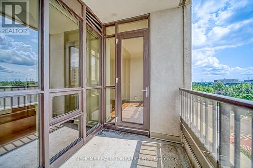 617 - 99 South Town Centre Boulevard, Markham, ON - Outdoor With Balcony With Exterior