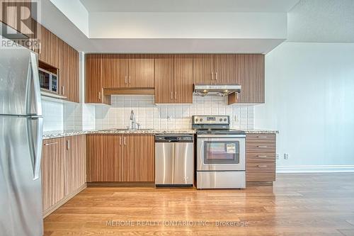 617 - 99 South Town Centre Boulevard, Markham, ON - Indoor Photo Showing Kitchen With Stainless Steel Kitchen