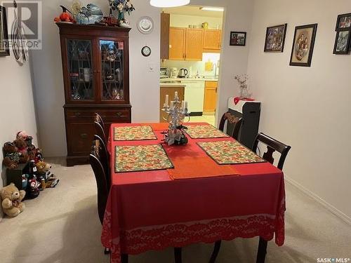 101 102 1St Avenue, Caronport, SK - Indoor Photo Showing Dining Room