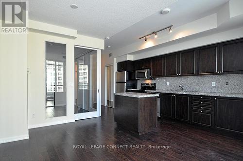 703 - 215 Fort York Boulevard, Toronto, ON - Indoor Photo Showing Kitchen With Upgraded Kitchen