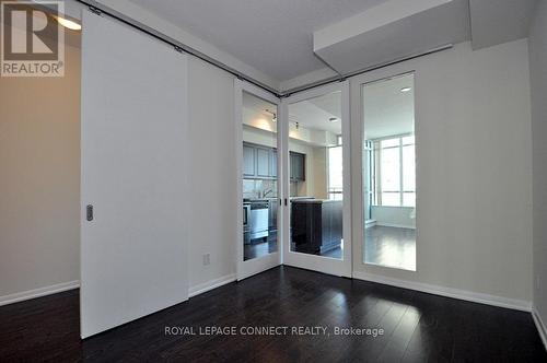 703 - 215 Fort York Boulevard, Toronto, ON - Indoor Photo Showing Other Room