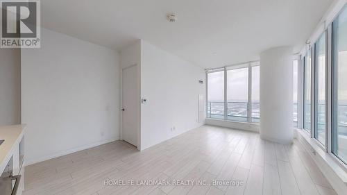 3109 - 950 Portage Parkway, Vaughan, ON - Indoor Photo Showing Other Room