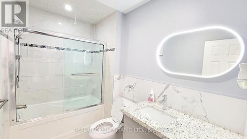 Upper - 87 Golfdown Drive, Toronto, ON - Indoor Photo Showing Bathroom