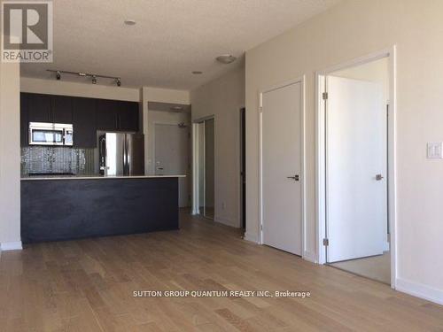 1508 - 510 Curran Place, Mississauga, ON - Indoor Photo Showing Kitchen