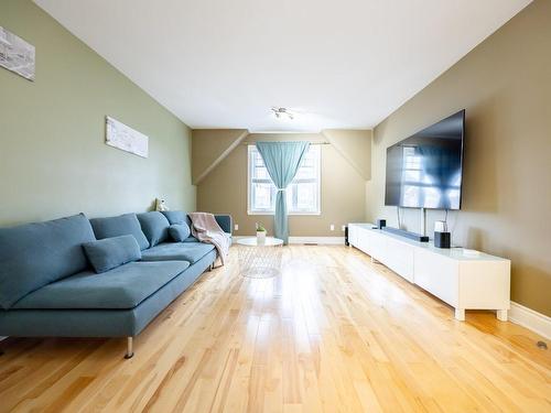 Family room - 34 Rue De Fontenelle, Candiac, QC - Indoor Photo Showing Living Room