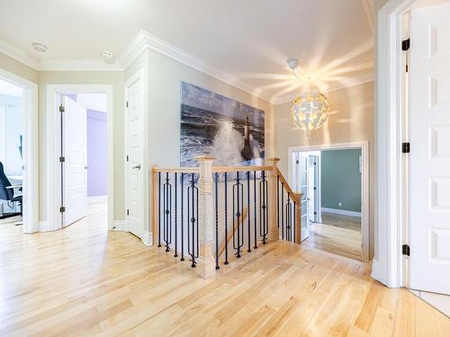 Staircase - 34 Rue De Fontenelle, Candiac, QC - Indoor Photo Showing Other Room