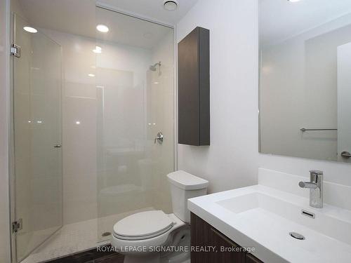 236-20 O'Neill Rd, Toronto, ON - Indoor Photo Showing Bathroom