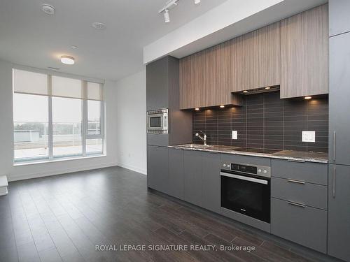 236-20 O'Neill Rd, Toronto, ON - Indoor Photo Showing Kitchen