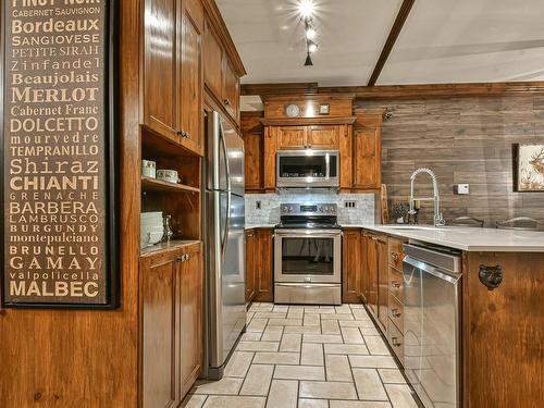 Cuisine - 7-102 Ch. Des Quatre-Sommets, Mont-Tremblant, QC - Indoor Photo Showing Kitchen