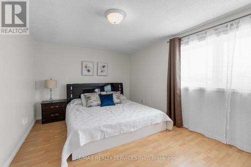 95 Martindale Crescent, Brampton, ON - Indoor Photo Showing Bedroom