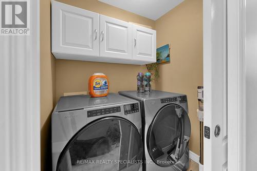 384 Boismier Avenue, Lasalle, ON - Indoor Photo Showing Laundry Room